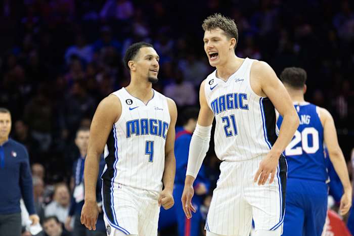 Moe Wagner Jalen Suggs